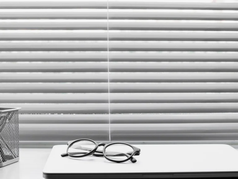 Özyurt Halı Yıkama: Perde Yıkama Hizmeti